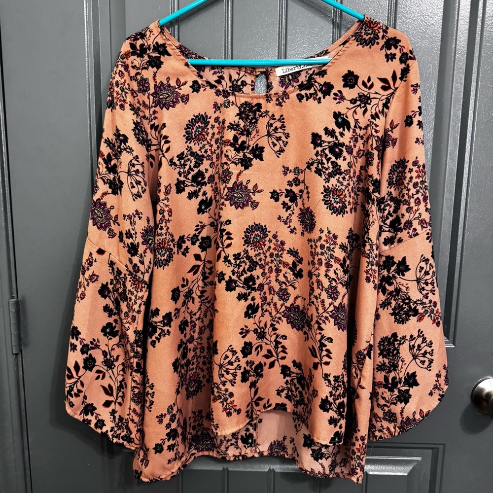 Liberty Love floral Peach Top